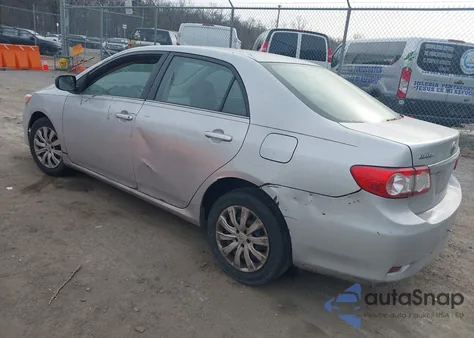 2013 Toyota Corolla Le z USA, uszkodzony, nr VIN 2T1BU4EE3DC921682
